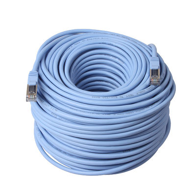 Binnen het Flardkoord 100m van Ethernet Cat5e het Jasje van pvc van FTP STP met RJ45-Schakelaar