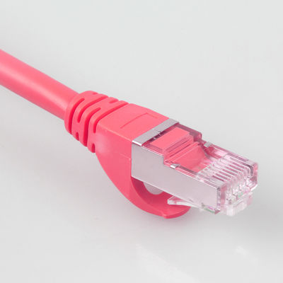 Directe Begrafenis 6 Voet Cat7-van het Flardkoord het Op zwaar werk berekende Waterdichte 26AWG 10Gb Rood